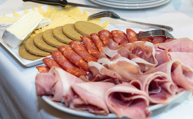 Imagen del bar/restaurante del Hotel The Old Mill Inn. Foto 5