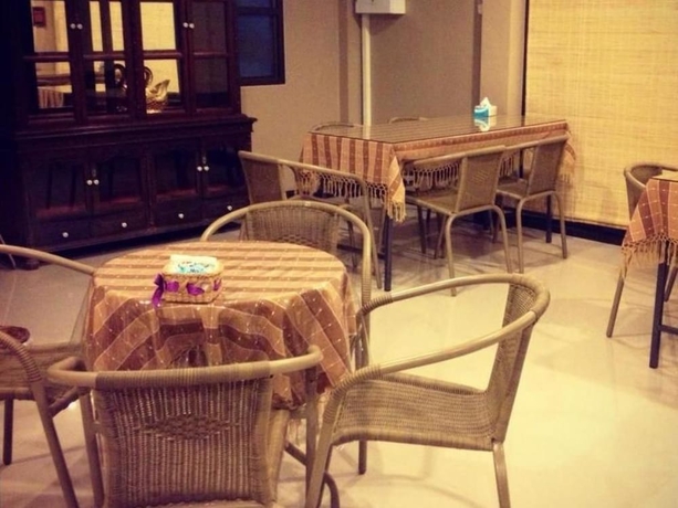 Imagen del bar/restaurante del Hotel The Old Palace Resort. Foto 6