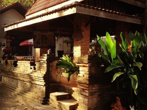 Imagen de los exteriores del Hotel The Old Palace Resort. Foto 15