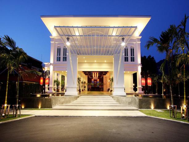 Imagen de los exteriores del Hotel The Old Phuket - Karon Beach Resort. Foto 7