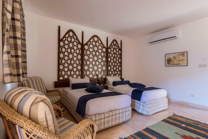 Imagen general del Hotel The Old Village & Resort. Foto 6