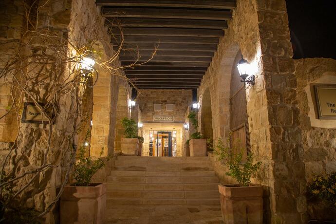 Imagen general del Hotel The Old Village & Resort. Foto 112