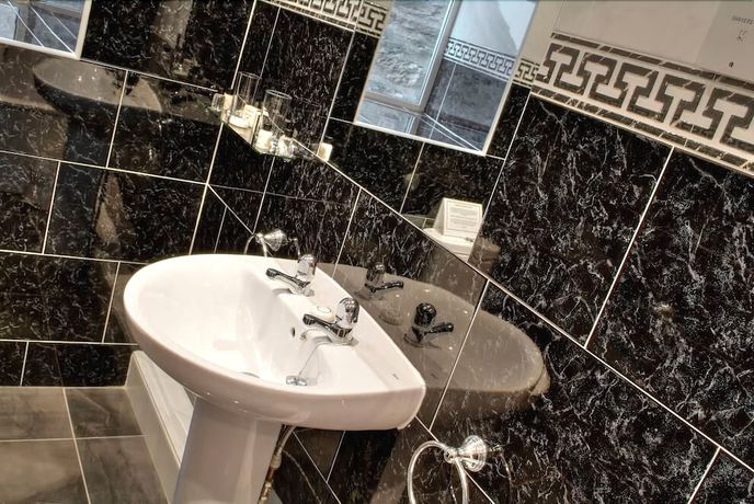 Imagen de la habitación del Hotel The Old White Lion. Foto 14