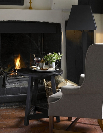 Imagen de los interiores del Hotel The Olde Bell. Foto 19