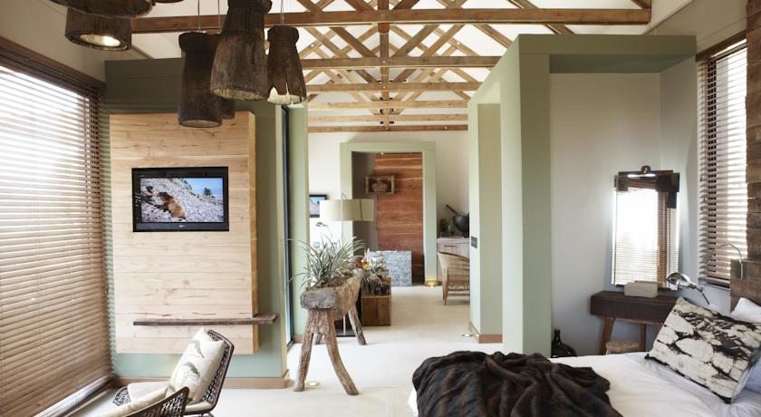 Imagen de la habitación del Hotel The Olive Exclusive All-suite. Foto 11