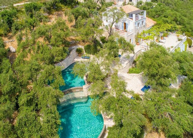 Imagen de la habitación del Hotel The Olive Press - Agni Bay Large Private Pool Walk to Beach Sea Views A C Wifi Car Not Require - 231. Foto 20