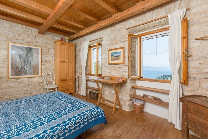 Imagen general del Hotel The Olive Press - Agni Bay Large Private Pool Walk to Beach Sea Views A C Wifi Car Not Require - 231. Foto 7