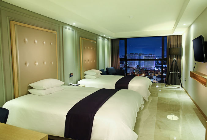 Imagen de la habitación del Hotel The One, Jeju. Foto 8