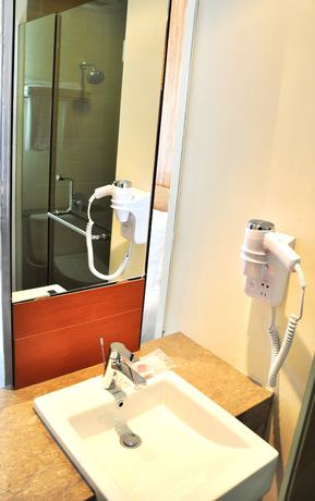 Imagen de la habitación del Hotel The One Legian. Foto 5