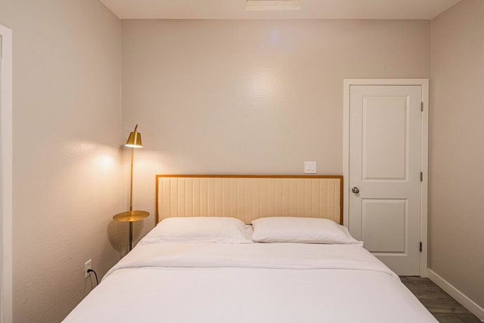 Imagen de la habitación del Hotel The One Luxury Stay with Pool and Gym. Foto 8