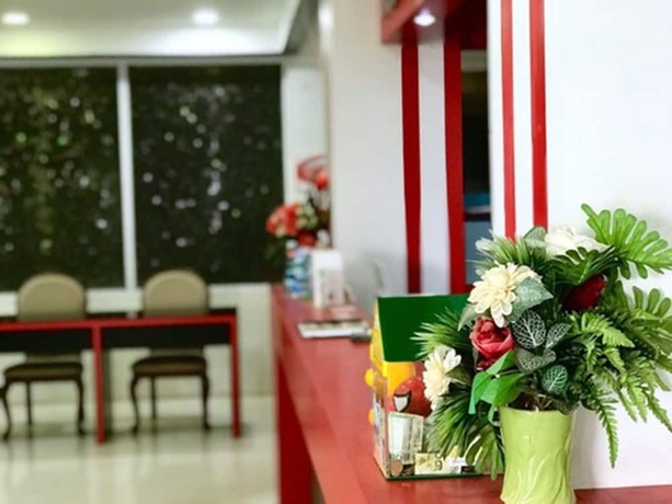 Imagen de los interiores del Hotel The One, Surat Thani. Foto 17