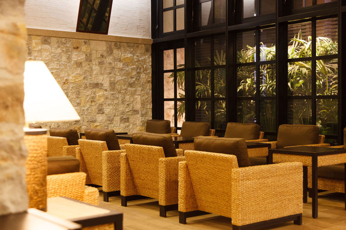 Imagen de los interiores del Hotel The Onefive Osaka Midosuji. Foto 7