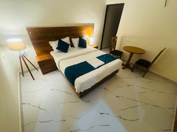Imagen de la habitación del Hotel The Opal. Foto 3