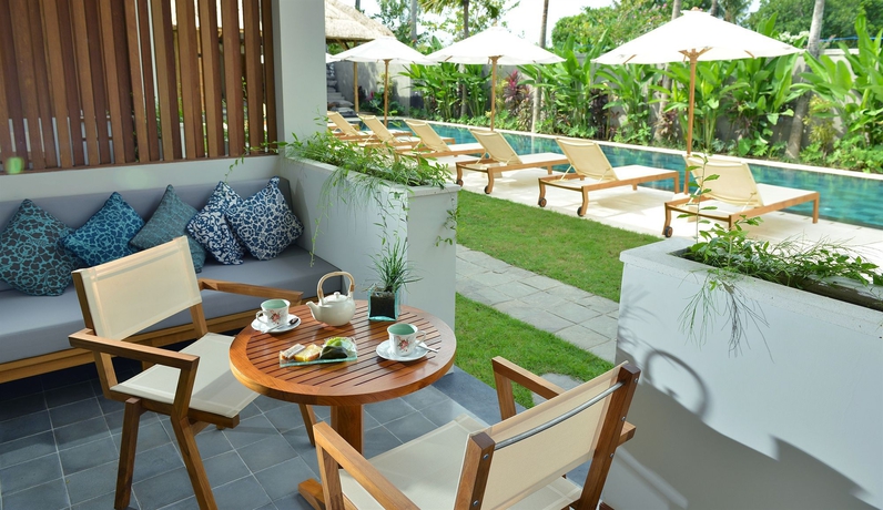 Imagen de los exteriores del Hotel The Open House Bali. Foto 11