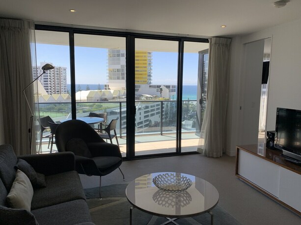 Imagen de la habitación del Hotel The Oracle Broadbeach 906. Foto 26