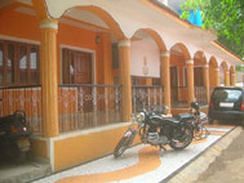 Imagen de los exteriores del Hotel The Orange House, Goa. Foto 10