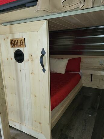 Imagen general del Hotel The Orchard Hostel Private Bunks. Foto 2