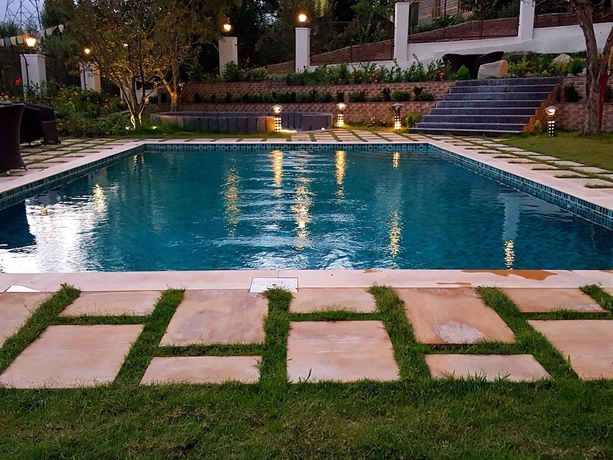 Imagen de la piscina del Hotel The Orchid Manali - a Boutique. Foto 19
