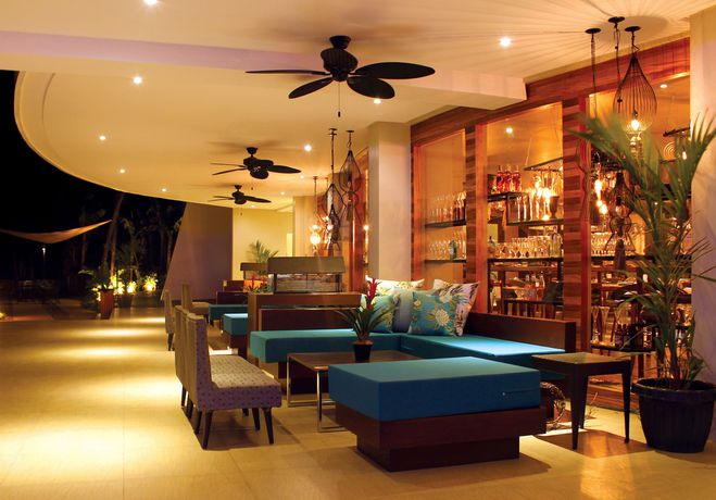 Imagen del bar/restaurante del Hotel The Oriental Bataan. Foto 8