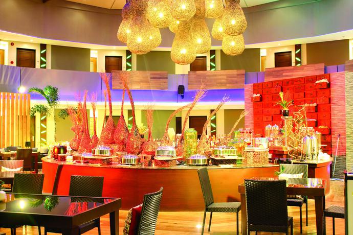Imagen del bar/restaurante del Hotel The Oriental Bataan. Foto 9