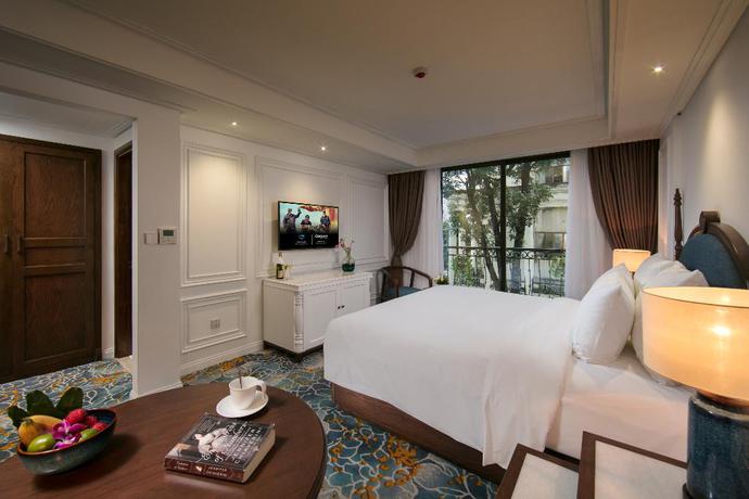 Imagen de la habitación del Hotel The Oriental Jade. Foto 9