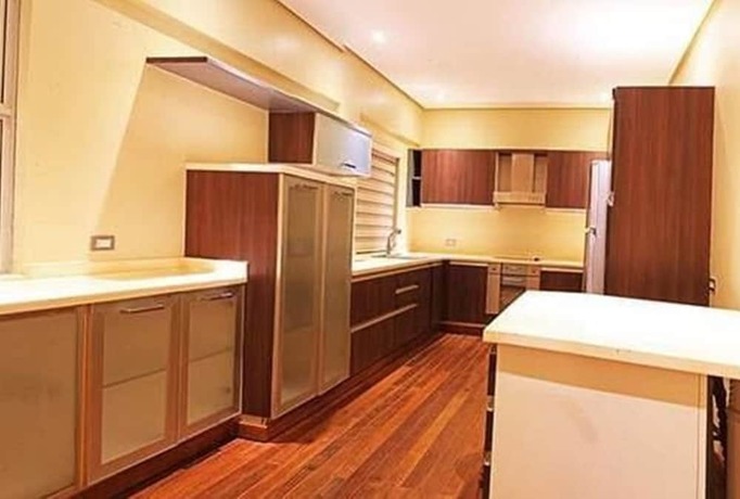 Imagen de la habitación del Hotel The Oriental Luxury Suites Tagaytay. Foto 13