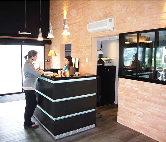 Imagen de los interiores del Hotel The Originals Access, Bordeaux Aéroport. Foto 16