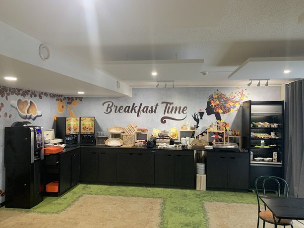 Imagen del bar/restaurante del Hotel The Originals Access Bourges Nord. Foto 5