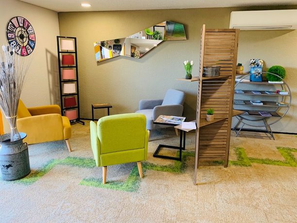 Imagen de los interiores del Hotel The Originals Access Bourges Nord. Foto 14