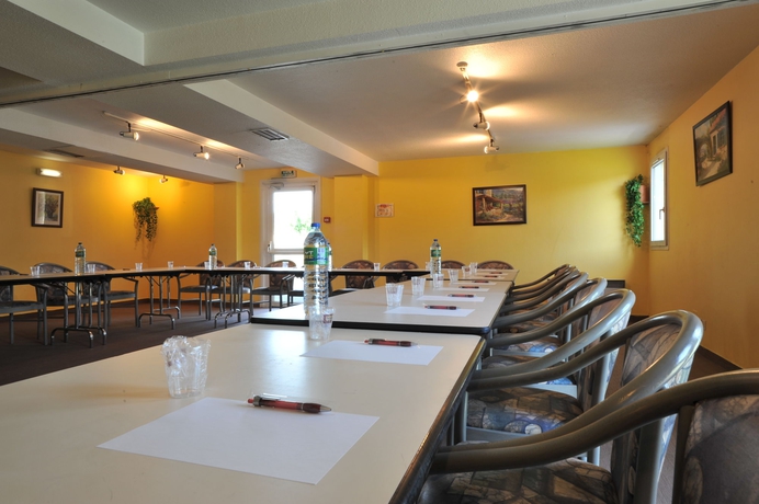 Imagen de los interiores del Hotel The Originals Access, Clermont-ferrand Nord. Foto 6