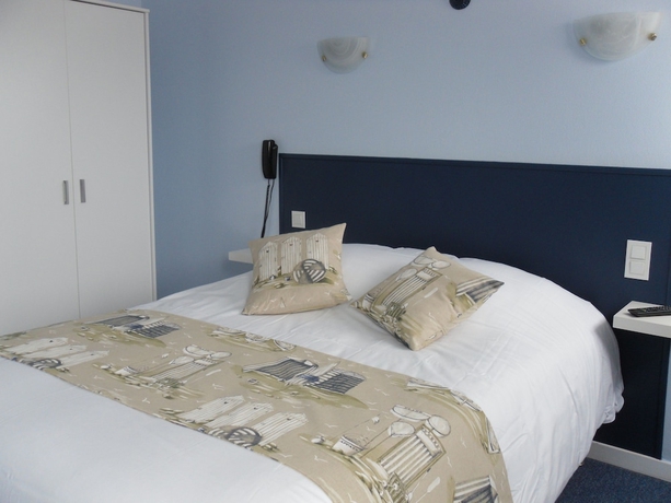 Imagen de la habitación del Hotel The Originals Access, Corinna. Foto 9