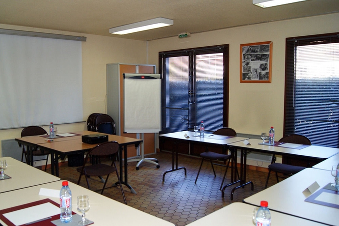 Imagen de los interiores del Hotel The Originals Access, Foix. Foto 14