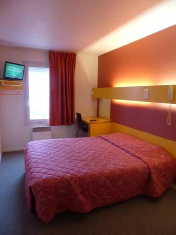 Imagen de la habitación del Hotel The Originals Access, H&ocirc;tel Moustache, SeclinFoxotel. Foto 11