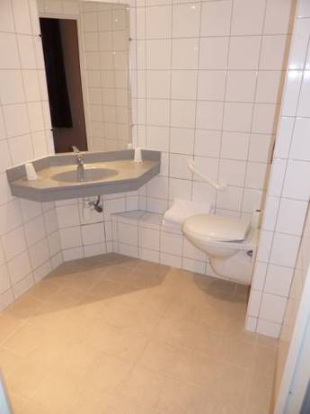 Imagen de la habitación del Hotel The Originals Access, H&ocirc;tel Moustache, SeclinFoxotel. Foto 13