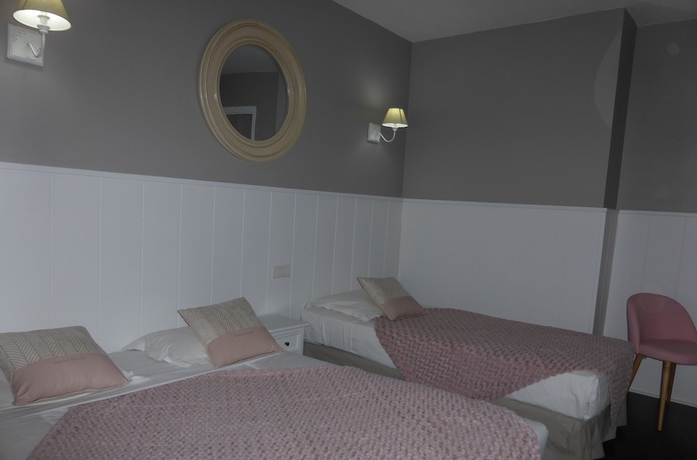 Imagen de la habitación del Hotel The Originals Access, Hostellerie Des Pins. Foto 5