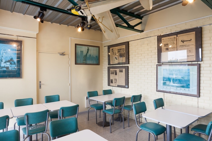 Imagen del bar/restaurante del Hotel The Originals Access, Rennes Ouest. Foto 6