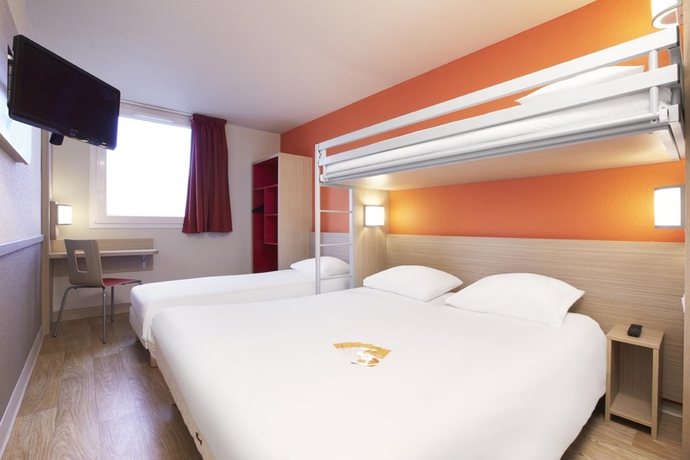 Imagen de los exteriores del Hotel The Originals Access Tendance. Foto 16