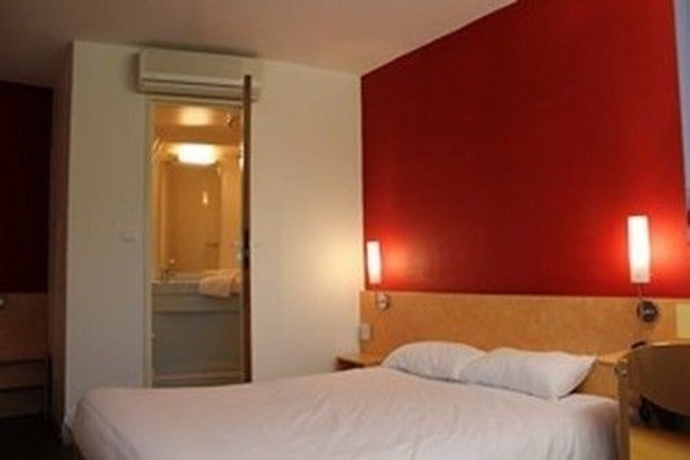 Imagen de la habitación del Hotel The Originals Access, Tulle. Foto 7