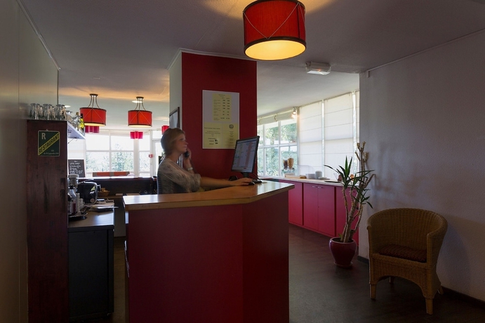 Imagen de los interiores del Hotel The Originals Access, Tulle. Foto 19