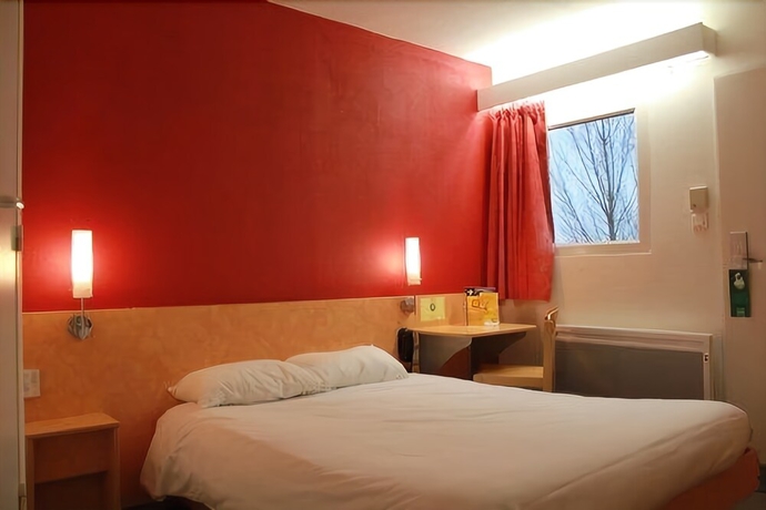 Imagen de la habitación del Hotel The Originals Access, Tulle. Foto 12