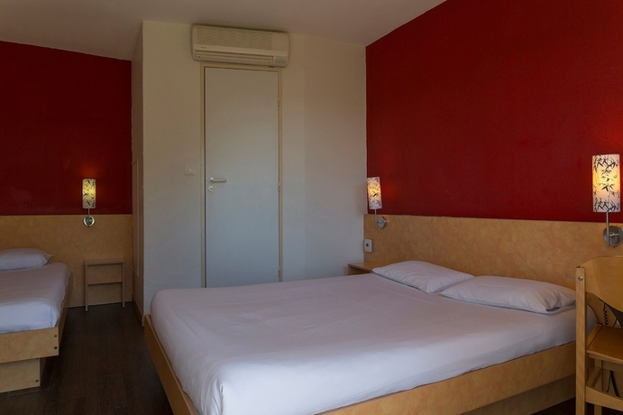 Imagen de la habitación del Hotel The Originals Access, Tulle. Foto 13