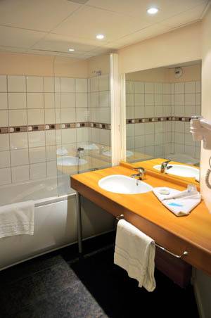 Imagen de la habitación del Hotel The Originals Boutique, Actuel. Foto 13