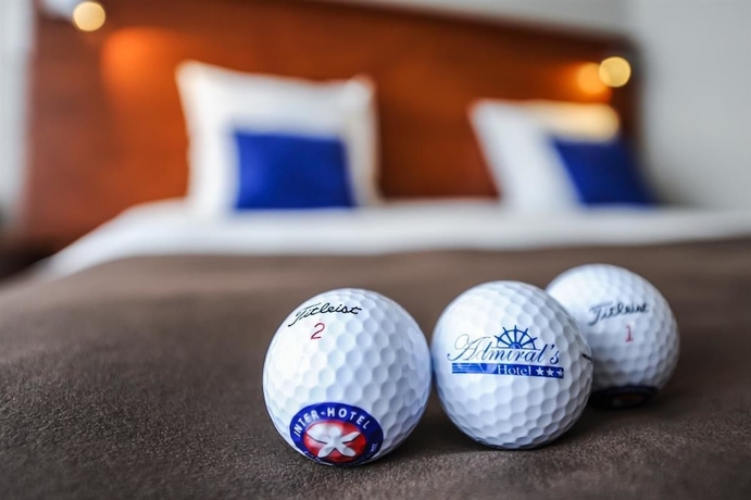 Imagen de la habitación del Hotel The Originals Boutique, Admiral's, Les Sables-d'olonne. Foto 2