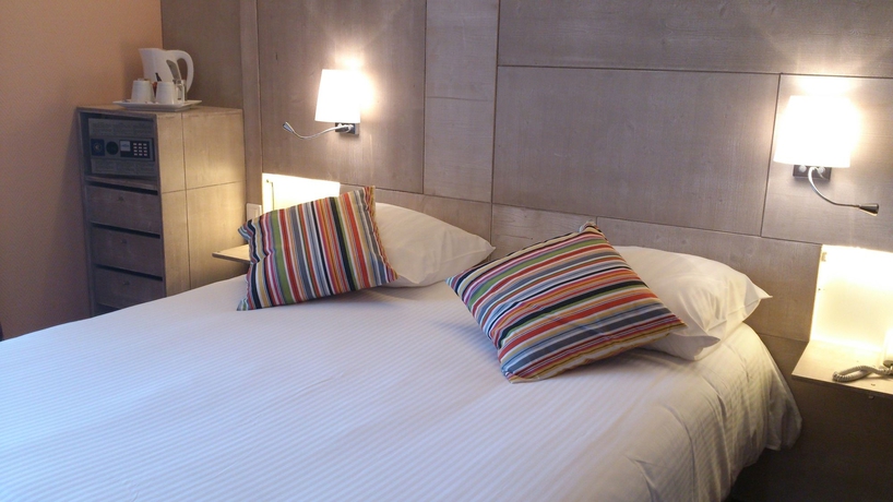 Imagen de la habitación del Hotel The Originals Boutique, Alizé. Foto 5