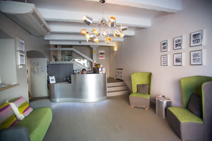 Imagen de los interiores del Hotel The Originals Boutique, Cassitel, Cassis Port. Foto 18