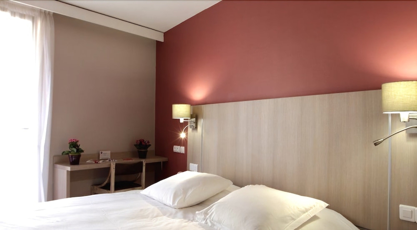 Imagen de la habitación del Hotel The Originals Boutique, Cassitel, Cassis Port. Foto 17