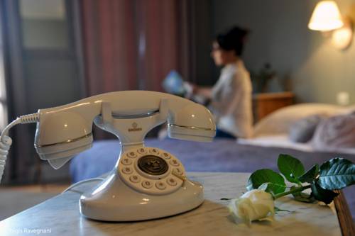 Imagen de la habitación del Hotel The Originals Boutique, De La Balance, Montbéliard. Foto 8