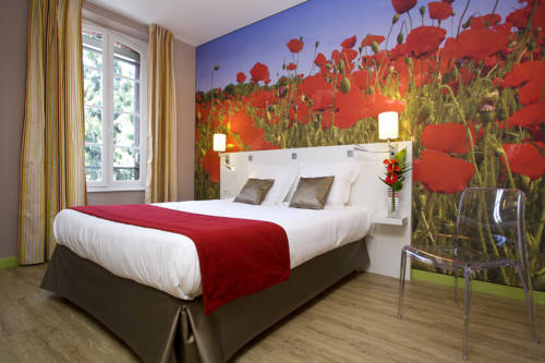 Imagen de la habitación del Hotel The Originals Boutique, De L'univers, Montluçon. Foto 8