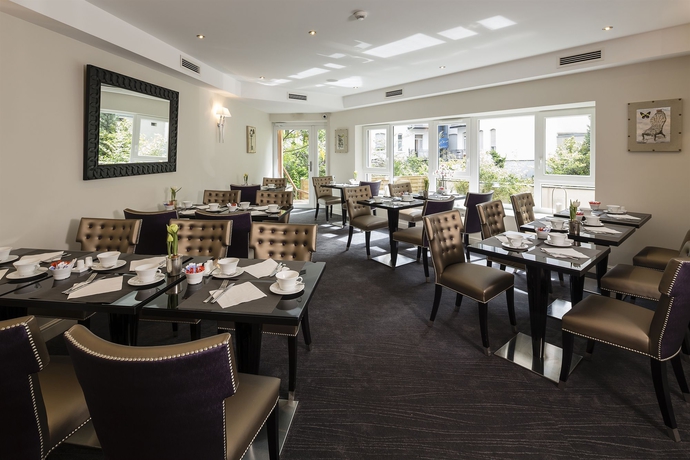 Imagen del bar/restaurante del Hotel The Originals Boutique, Des Princes, Strasbourg Centre. Foto 4