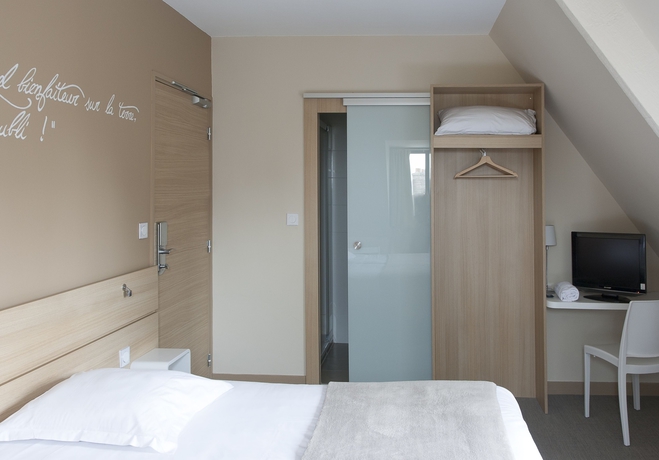 Imagen de la habitación del Hotel The Originals Boutique, Du Château, Dinan. Foto 14